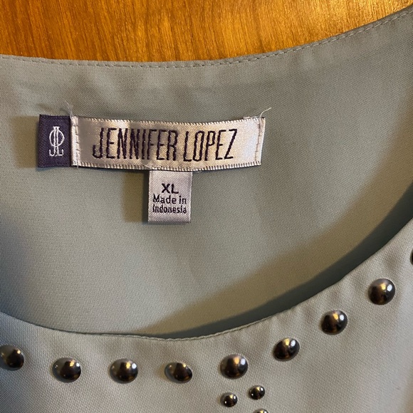 Top - Picture 4 of 4